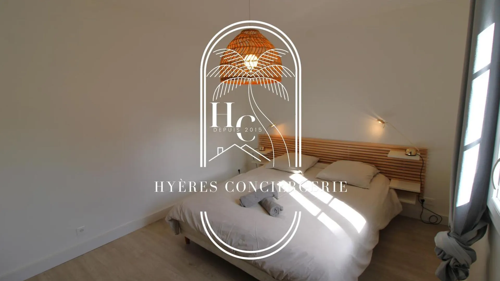 Apartment Duplex Au Coeur Du Port D'Hyeres- Plages Parking By Hc