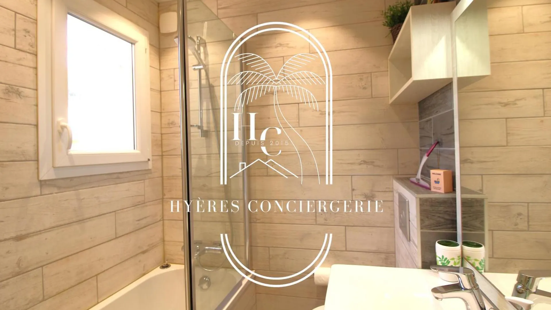Duplex Au Coeur Du Port D'Hyeres- Plages Parking By Hc