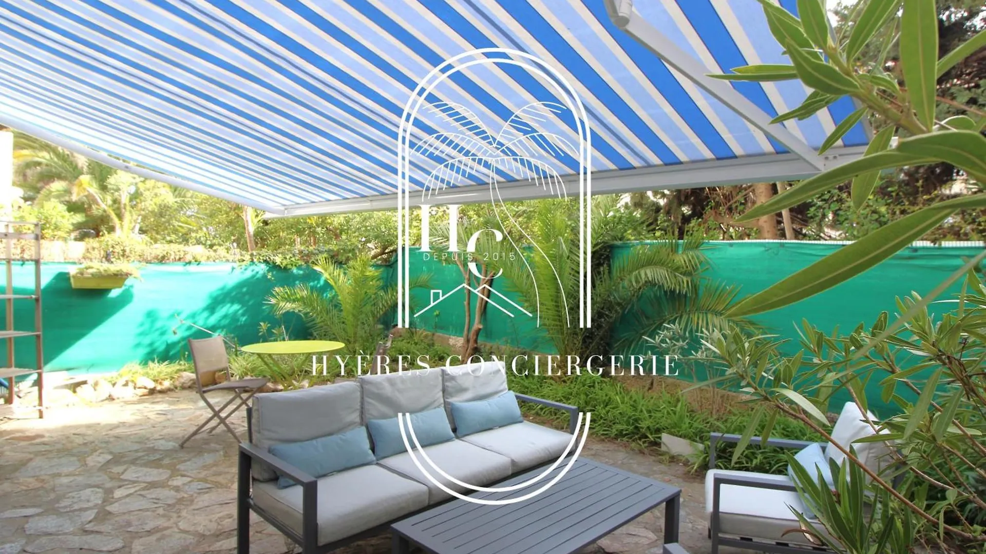 Duplex Au Coeur Du Port D\'Hyeres- Plages Parking By Hc contacts